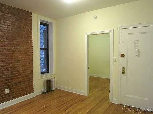 Rented by City Connections Realty | media 19