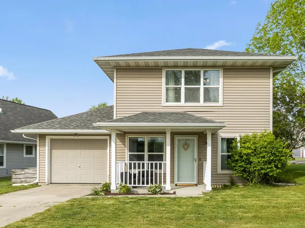 267 Sweet Grass Dr, Sun Prairie, WI 53590