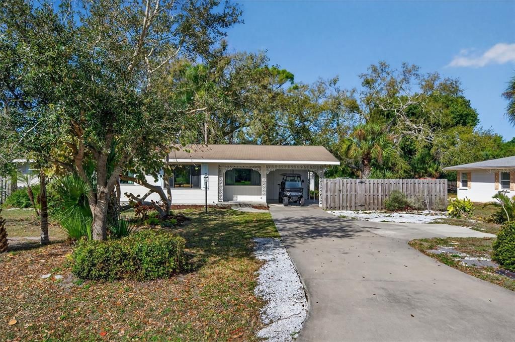 6338 Beechwood Ave, Sarasota, FL - View 3