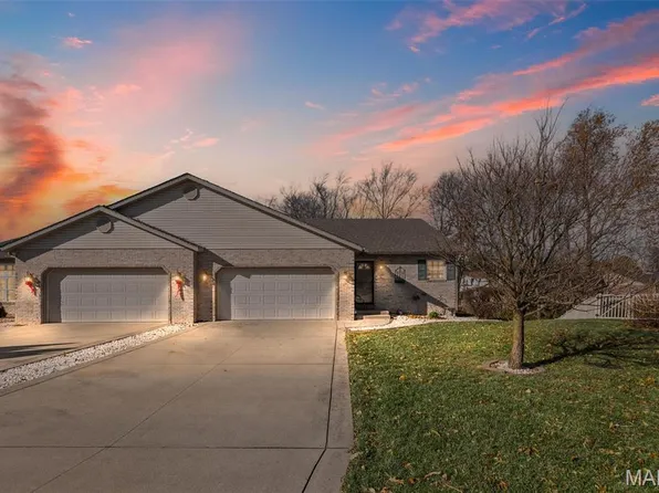 4507 Elk Meadows Ln, Smithton, IL 62285