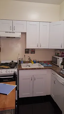 Rented by BLU Real Estate | media 29