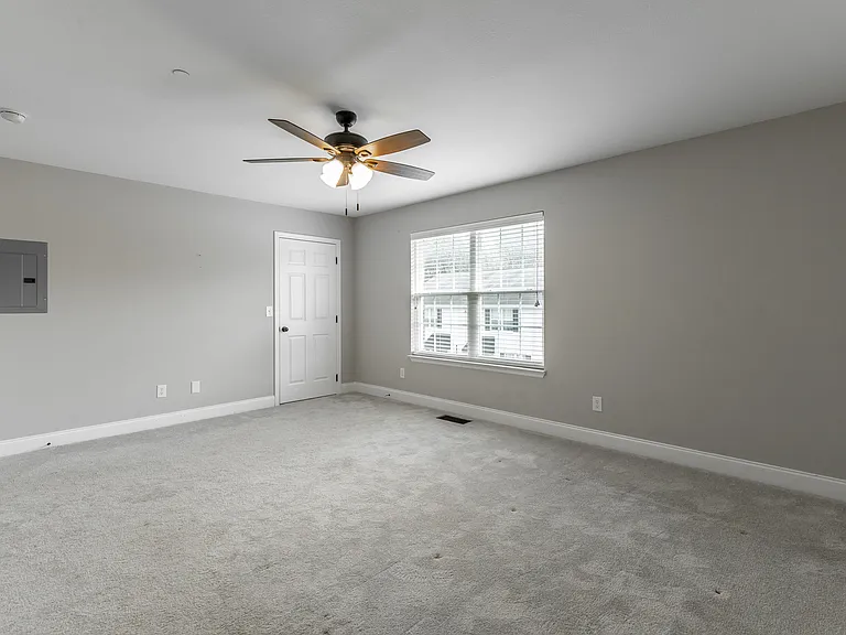 1109 Maple Tree Ln #1109 — Photo 18