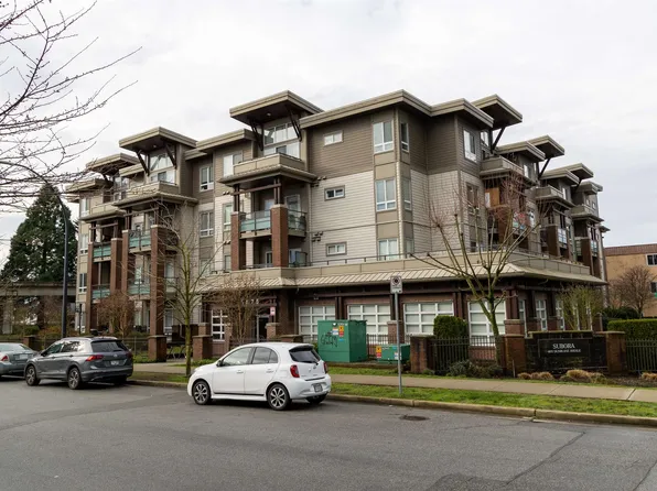6875 Dunblane Ave #402, Burnaby, BC V5H