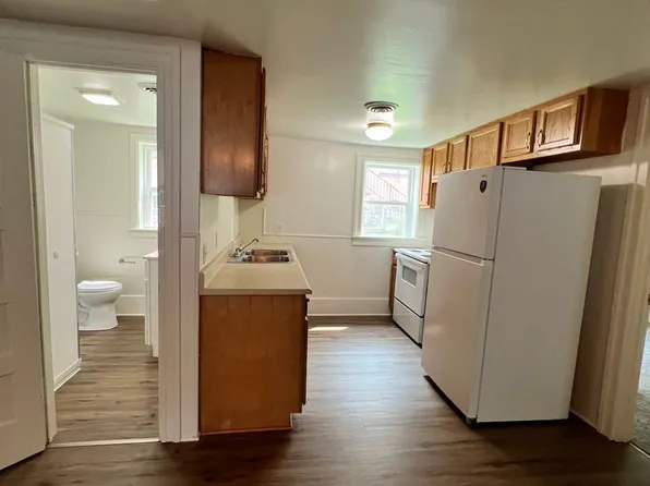 119 W Market St, 119 W Market St #5, Jonestown, PA 17038
