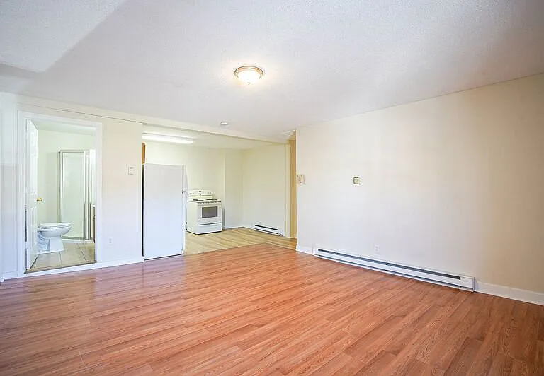 43 Oak St — Photo 4
