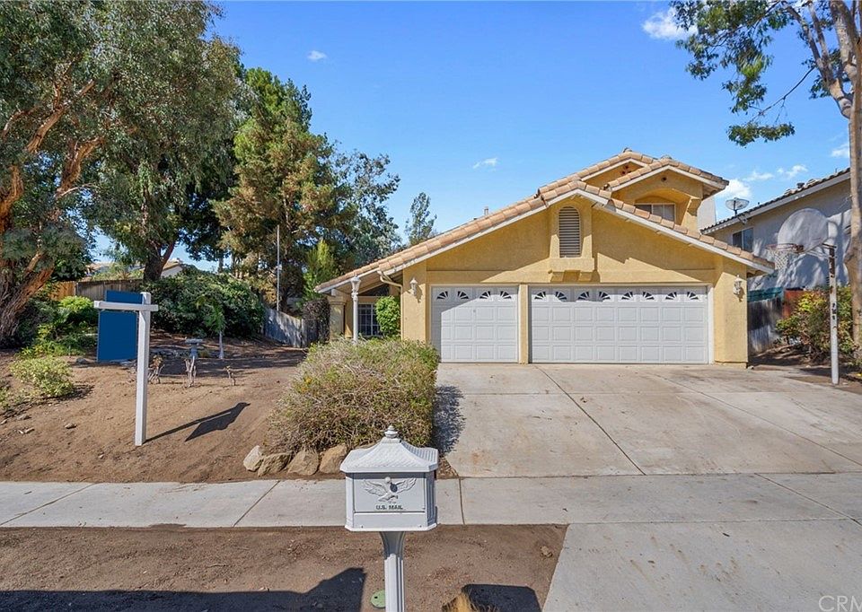 2965 La Vista Ave, Corona, CA 92879 | Zillow