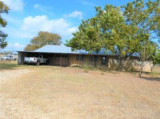 637 Bateman Rd, Red Rock, TX 78662