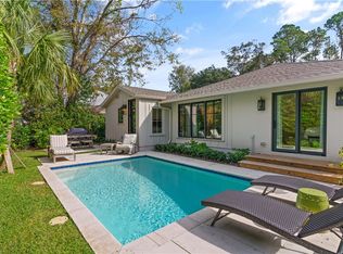 609 Oak St, Saint Simons Island, GA 31522