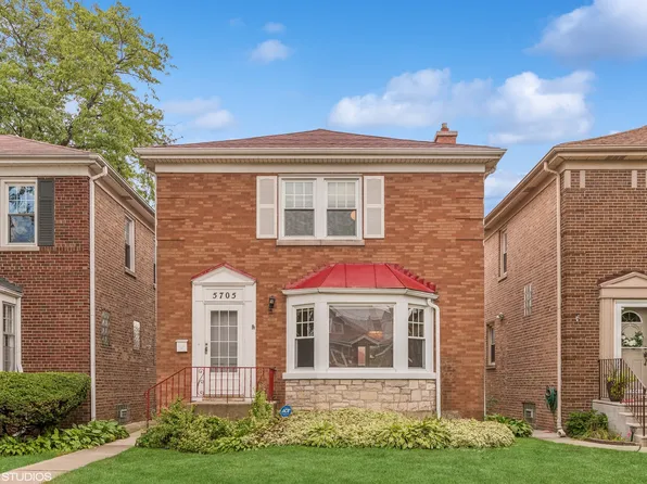 5705 W Pensacola Ave, Chicago, IL 60634