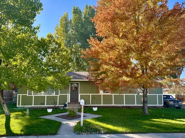 1807 Crest Way, Worland, WY 82401