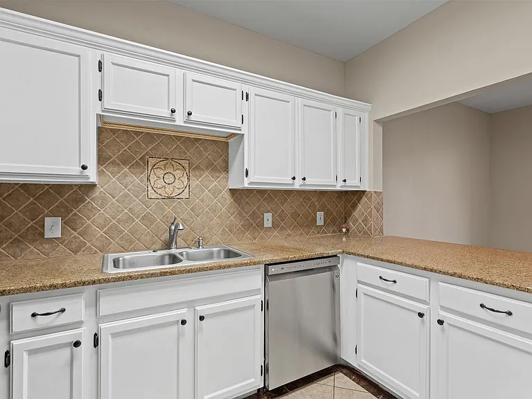 5310 Keller Springs Rd #322 — Photo 15