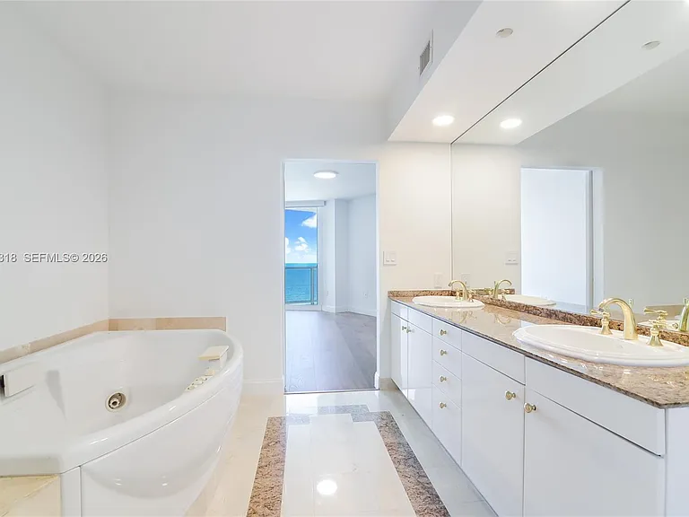 19333 Collins Ave #1907 — Photo 16