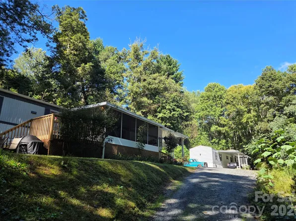48 Melissa Ln, Leicester, NC 28748