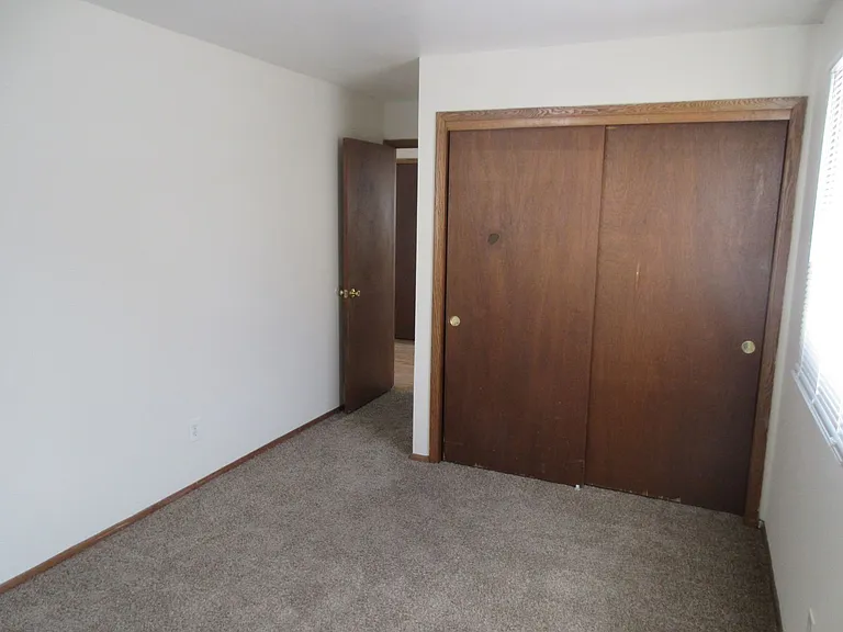 132-134 S Wright Rd — Photo 5