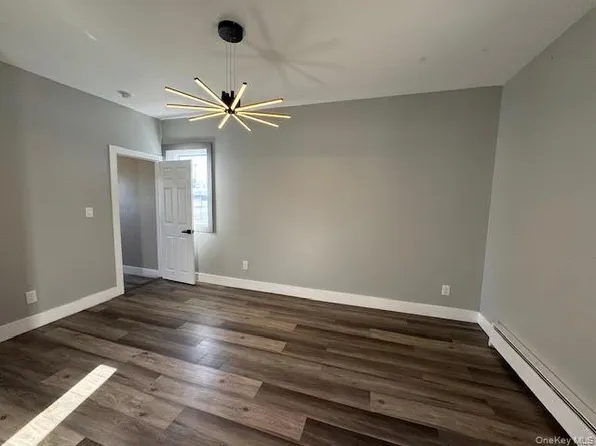 3135 Us Route 9w #E, New Windsor, NY 12553