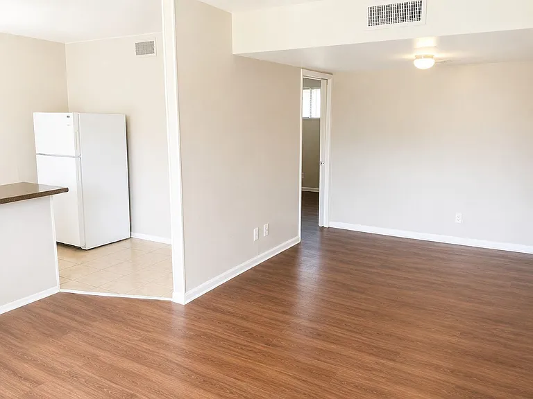 3304 Red River St — Photo 19