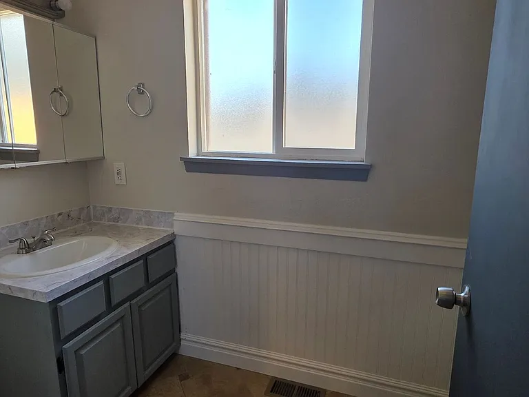 35 N Adams St — Photo 16