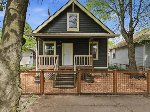 2323 N Terry St, Portland, OR 97217