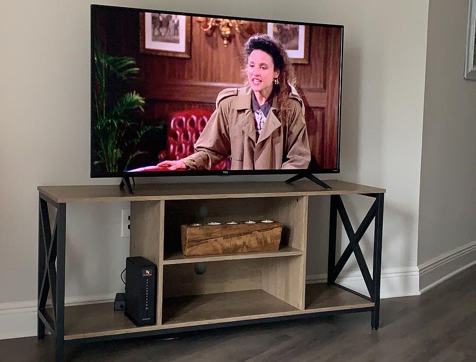 50_ Smart TV, Wi-Fi included.