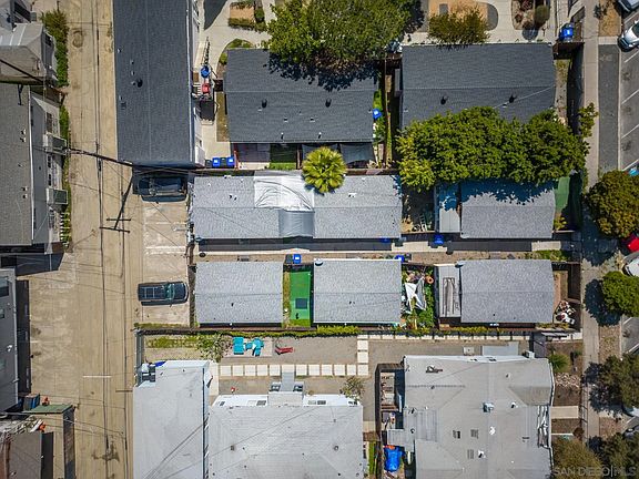4th image of 4069-75 38th St