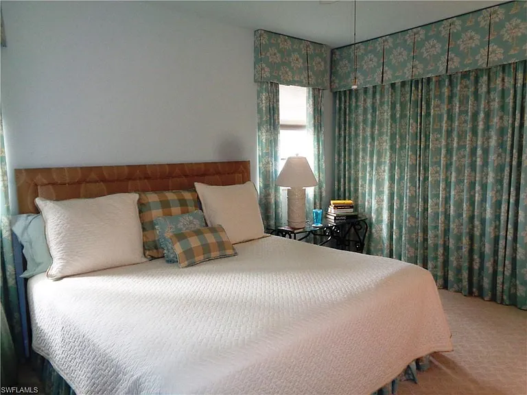 610 Laguna Royale Blvd #1002 — Photo 30