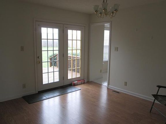 3rd image of 1422 Marla Ct
