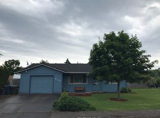 810 N 9th St, Aumsville, OR