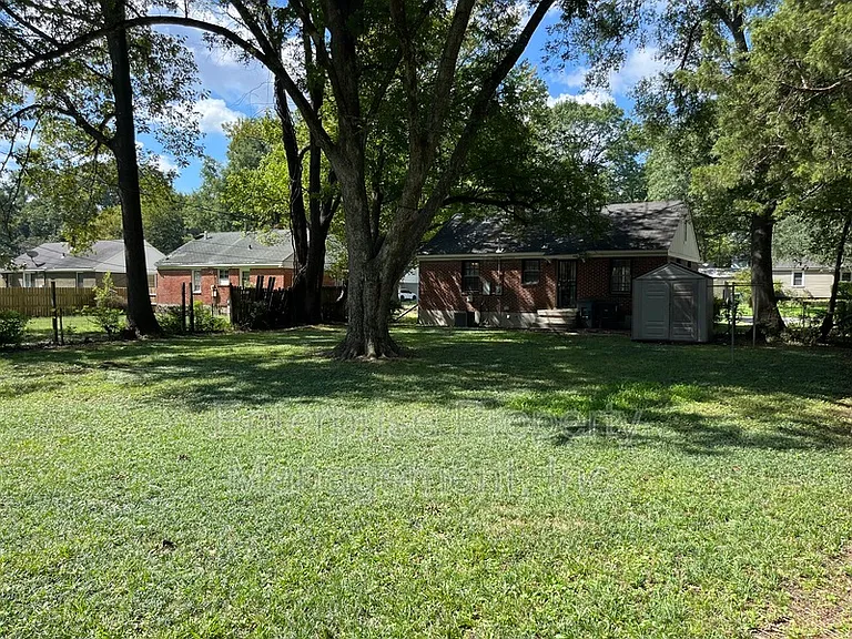 792 Saint Nick Dr — Photo 21