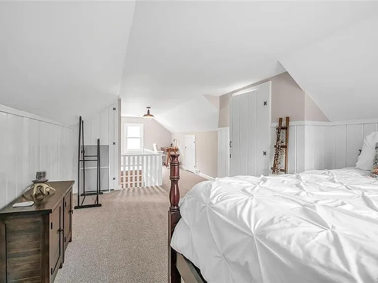 265 Perry St — Photo 18
