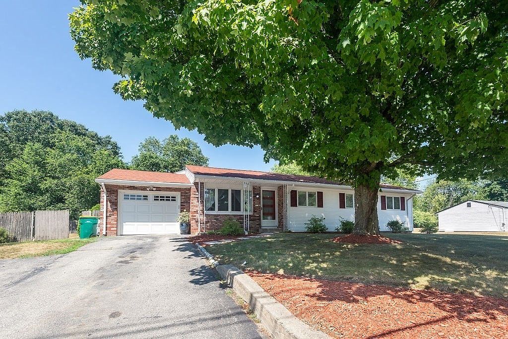 366 Mendon Rd, North Attleboro, MA 02760 Zillow