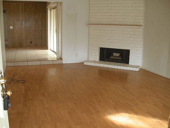 2nd image of 9621 Arlisson Dr