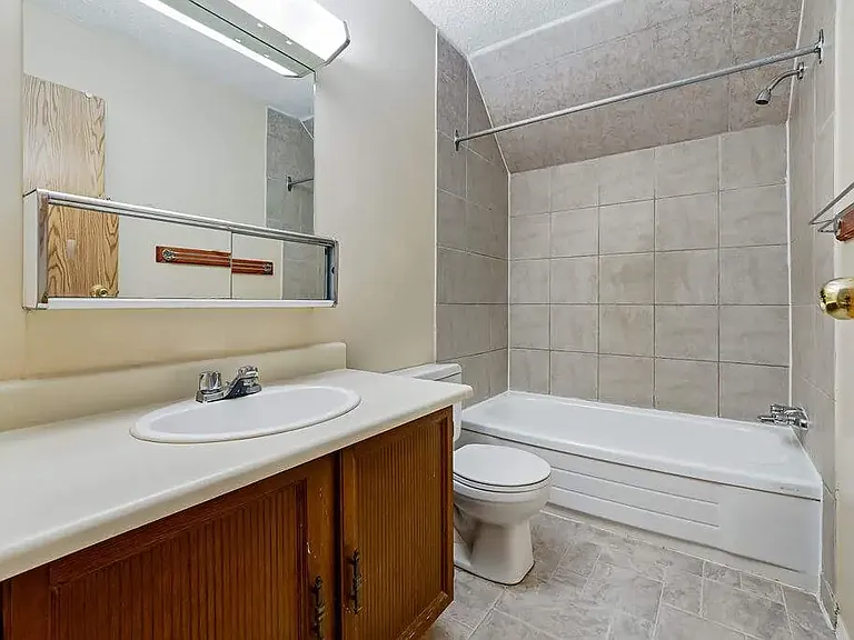 550 Rundlehorn Cir NE — Photo 75