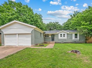 1307 Ravenwood Dr, Arlington, TX 76013