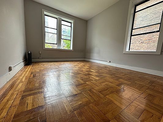 1st image of 87 Vermilyea Ave #14