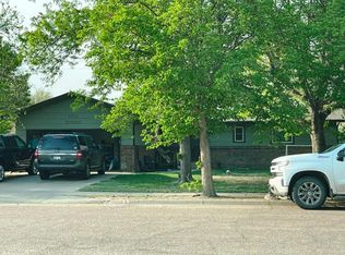 1813 E Pawnee Rd, Garden City, KS 67846