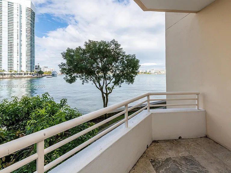 888 Brickell Key Dr #210 — Photo 57