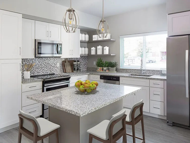 406 W Amelia Ave — Photo 1