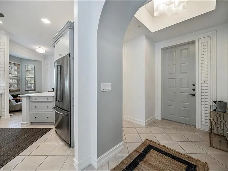 700 Bentwater Cir #104 — Photo 2
