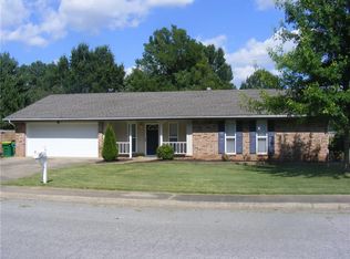 2003 Carnes Dr, Springdale, AR 72762
