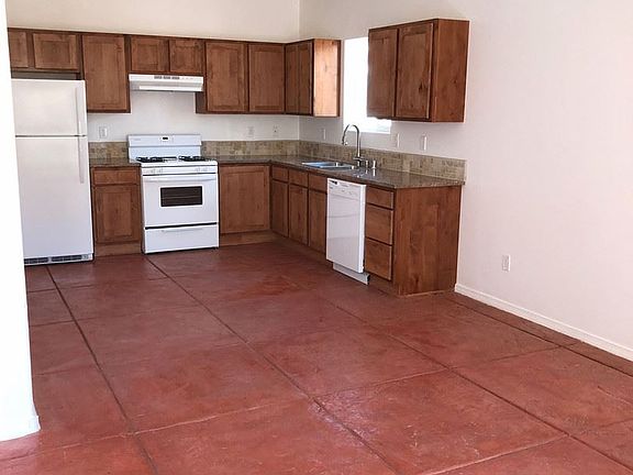 2nd image of 1703 Lomas Blvd NW APT E