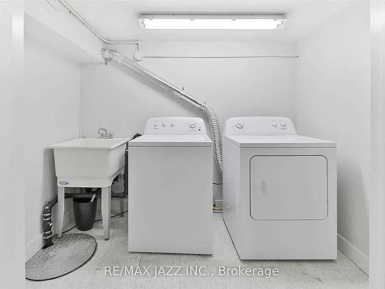 1303 Bayview Ave #103 — Photo 23