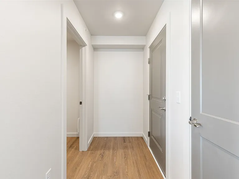 172 Brewers Blvd — Photo 2