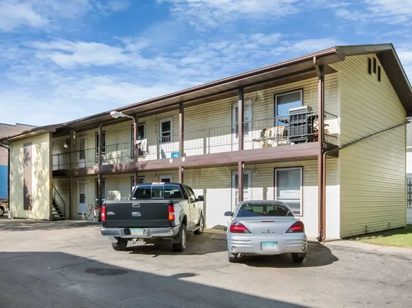 311 N 8th St APT 1, Grand Forks, ND 58203