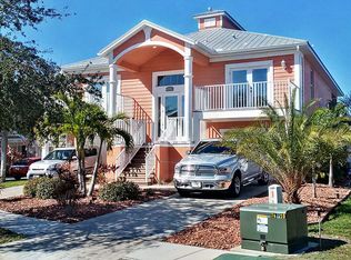 6410 Grenada Island Ave, Apollo Beach, FL 33572