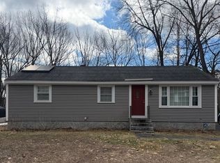 120 Senna Rd, Fitchburg, MA 01420