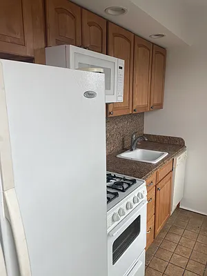 Rented by Compass | media 28