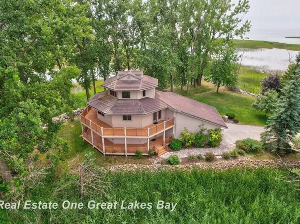 2180 Driftwood Rd, Standish, MI 48658