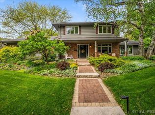 1577 Clyde Dr, Naperville, IL 60565