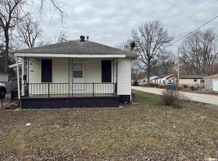 2901 S 14th St, Springfield, IL 62703