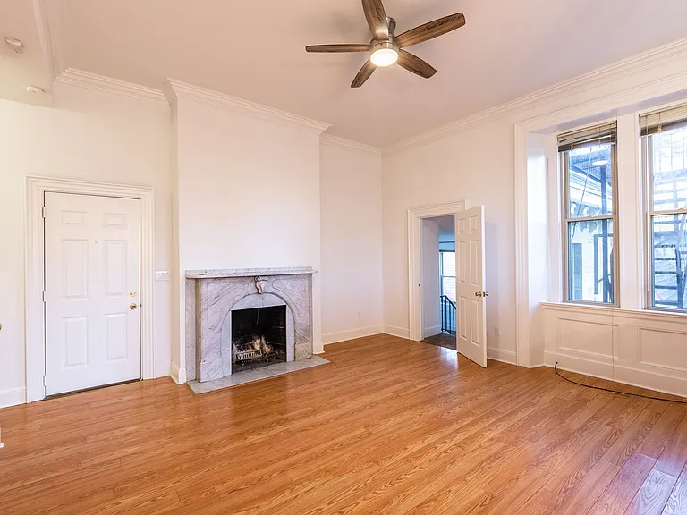 1516 Warren St — Photo 8